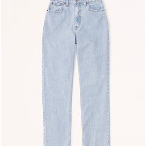 Abercrombie Women's Curve Love Ultra High Rise 90s Straight Jean